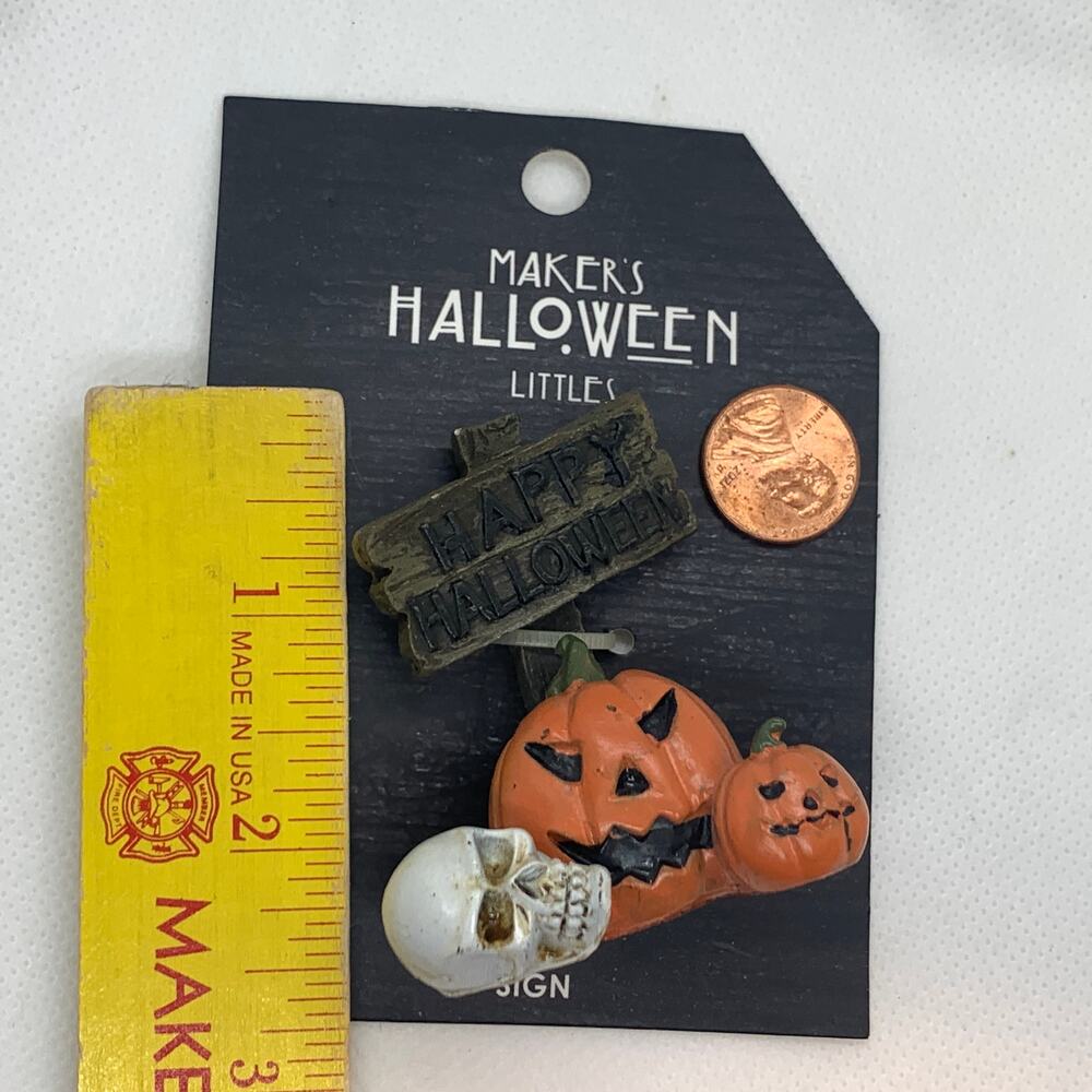 NIP Maker's Halloween Littles HAPPY HALLOWEEN SIGN miniature Joann Joann's